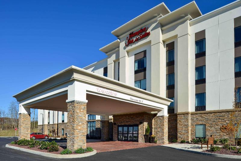 Hampton Inn & Suites Albany-East Greenbus image