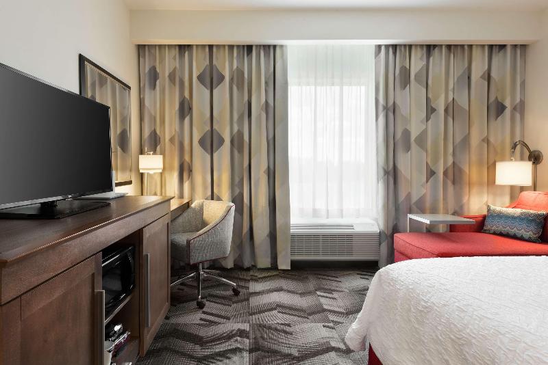 Hampton Inn Spring Hill, TN image