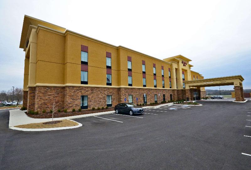Hampton Inn Pulaski image