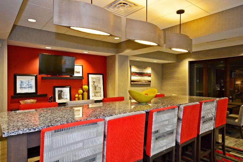 Hampton Inn Pulaski image