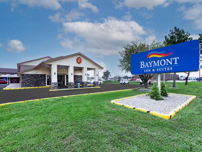 Baymont by Wyndham Maumee Toledo image