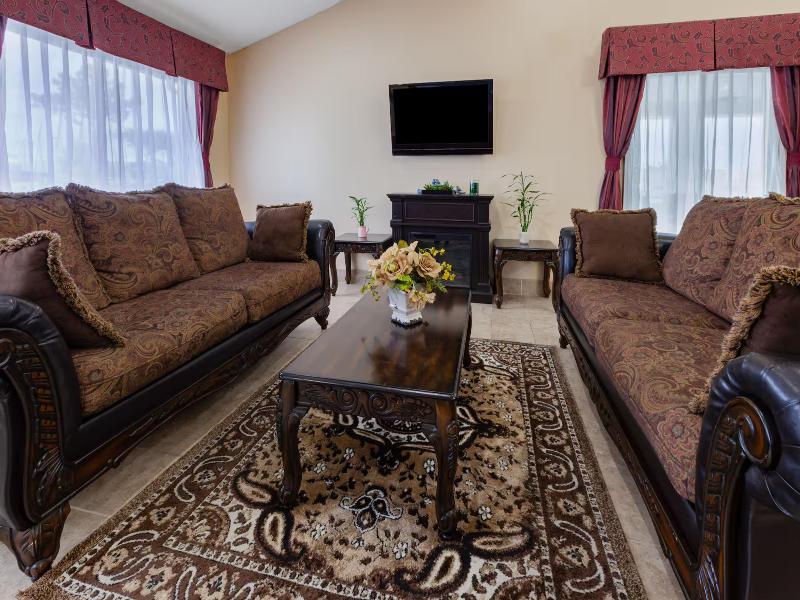 Baymont by Wyndham Maumee Toledo image