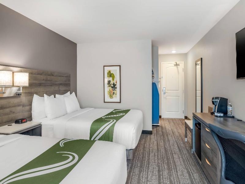 Quality Inn & Suites Amsterdam Fredericton image