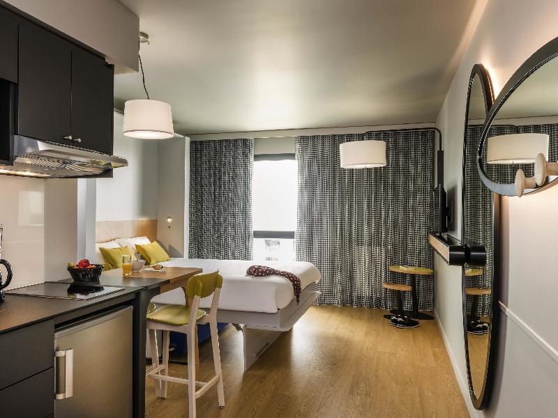 Adagio Access Colombes La Defense image