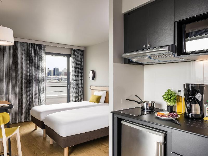Adagio Access Colombes La Defense image
