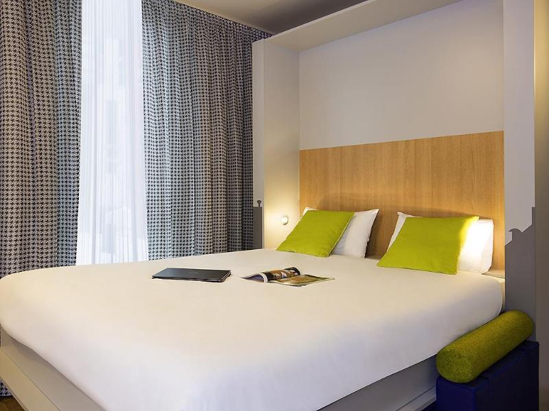 Adagio Access Colombes La Defense image