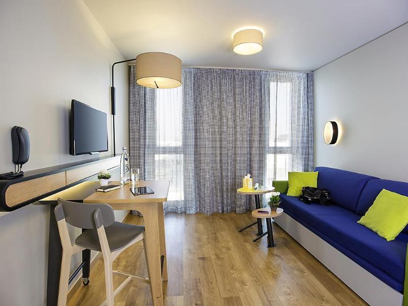 Adagio Access Colombes La Defense image