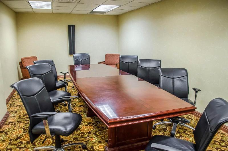 Comfort Inn & Suites Northern Malbis image