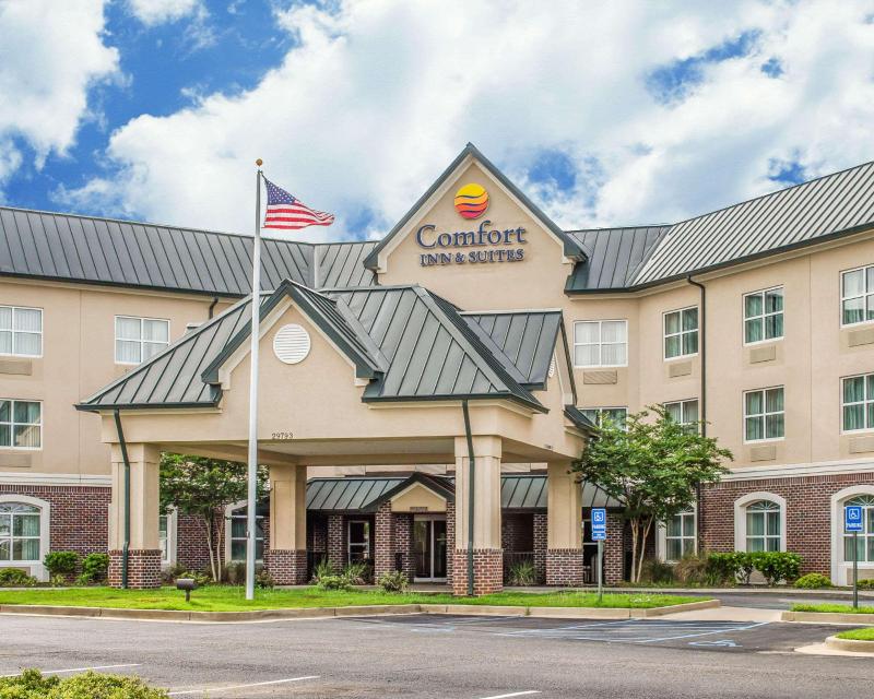 Comfort Inn & Suites Northern Malbis image