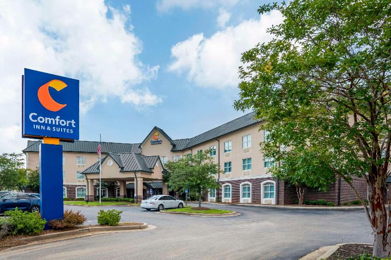 Comfort Inn & Suites Northern Malbis image