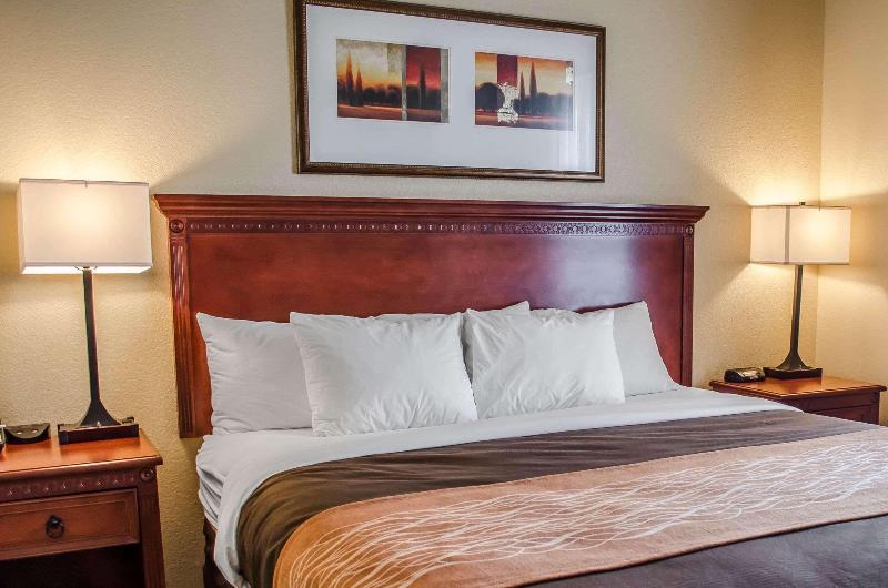 Comfort Inn & Suites Northern Malbis image