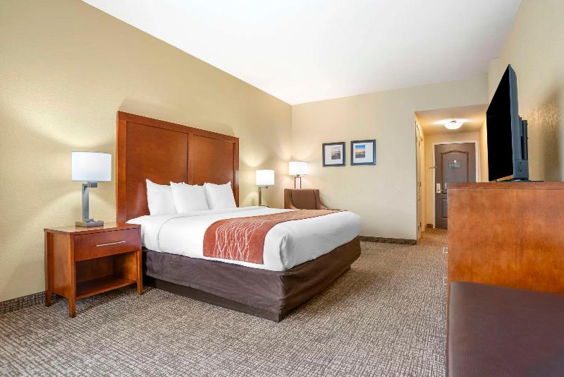 Comfort Inn & Suites Northern Malbis image