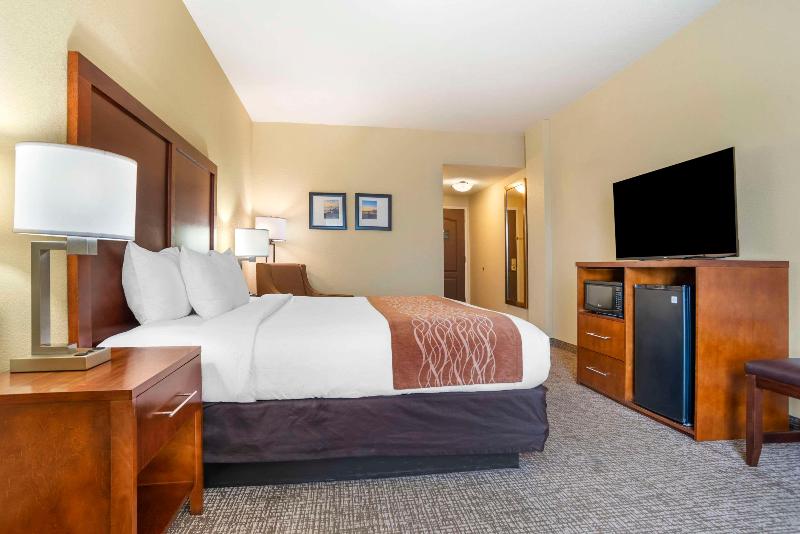 Comfort Inn & Suites Northern Malbis image