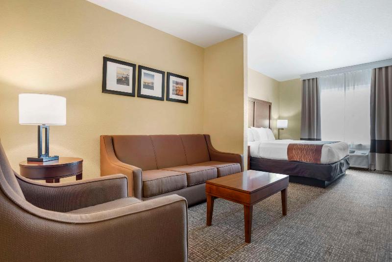 Comfort Inn & Suites Northern Malbis image