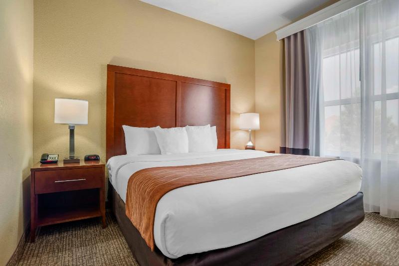 Comfort Inn & Suites Northern Malbis image