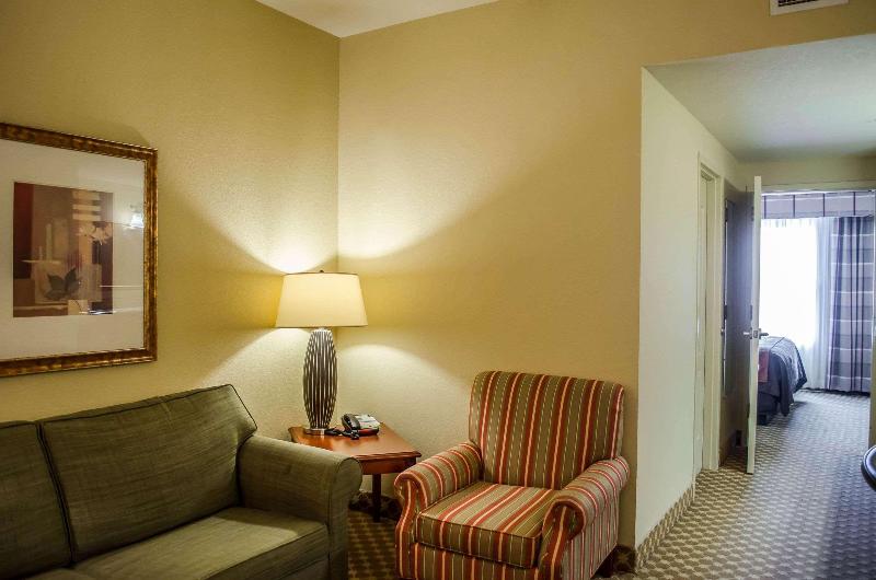 Comfort Inn & Suites Northern Malbis image