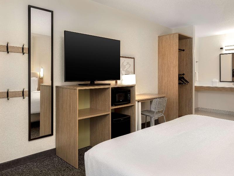 Spark by Hilton Santa Nella image
