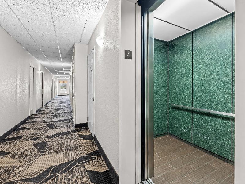 Quality Inn Lake City image