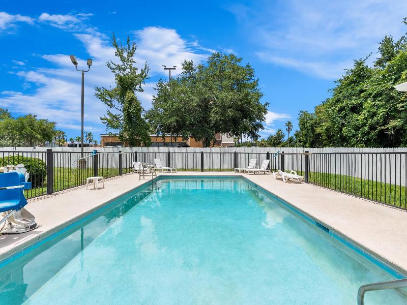 Quality Inn Lake City image