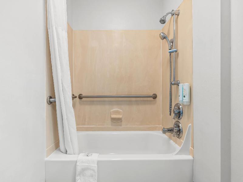 Quality Inn Lake City image