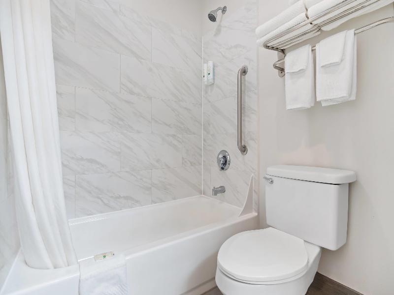 Quality Inn Lake City image