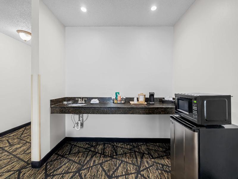 Quality Inn Lake City image