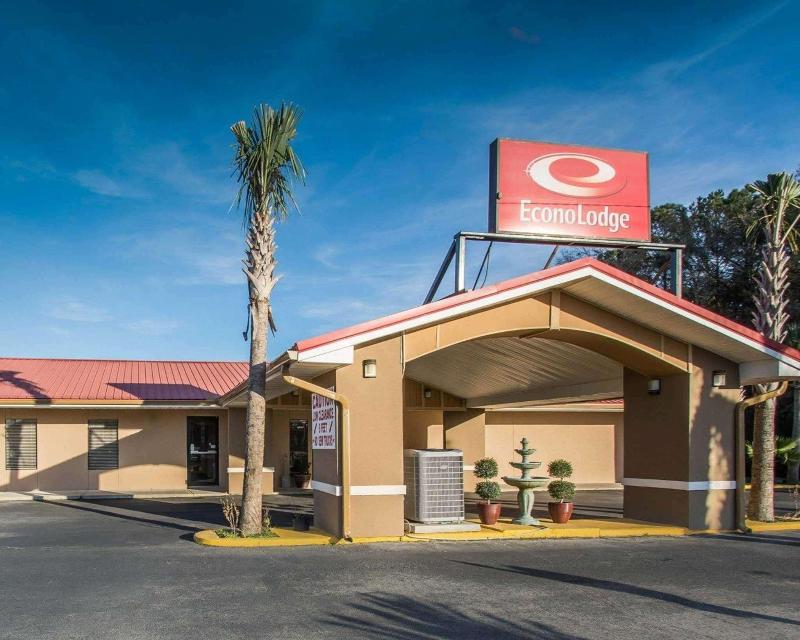 Econo Lodge Defuniak Springs I-10 image