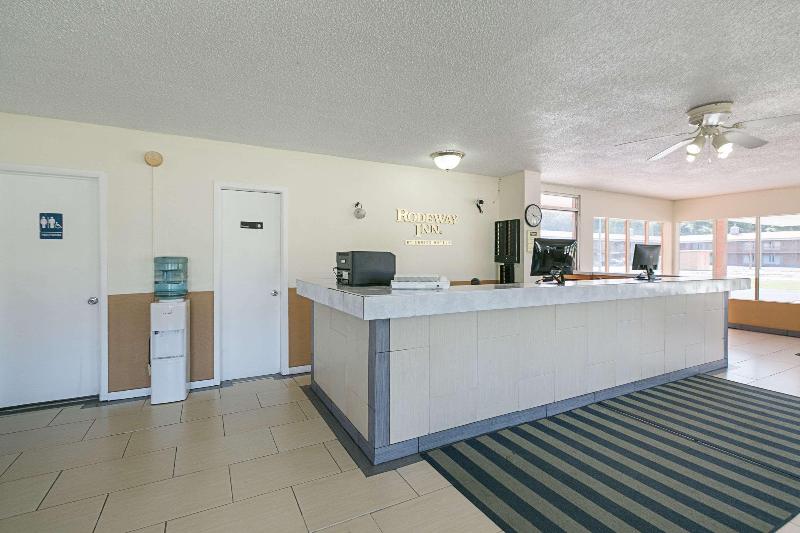 Rodeway Inn Perry Area