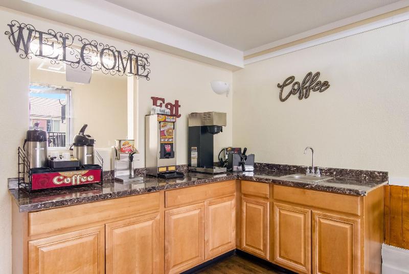 Rodeway Inn Greeley image