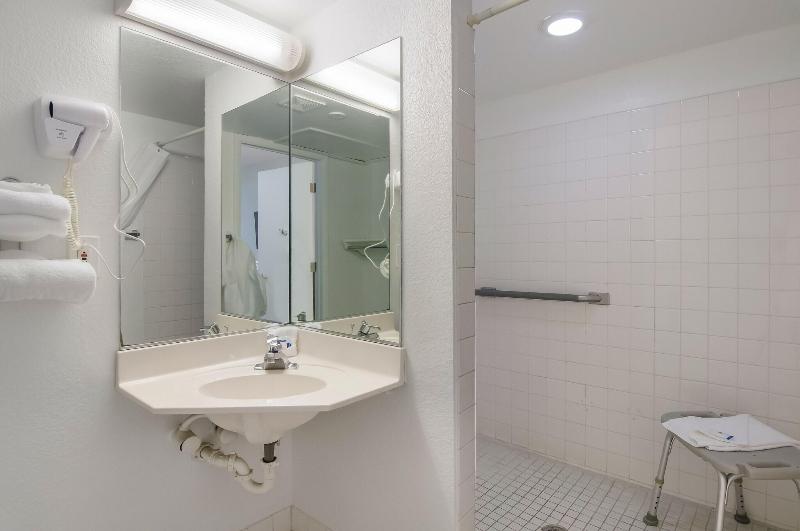 Rodeway Inn Greeley image