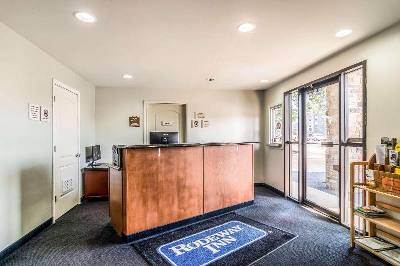 Rodeway Inn Portage image