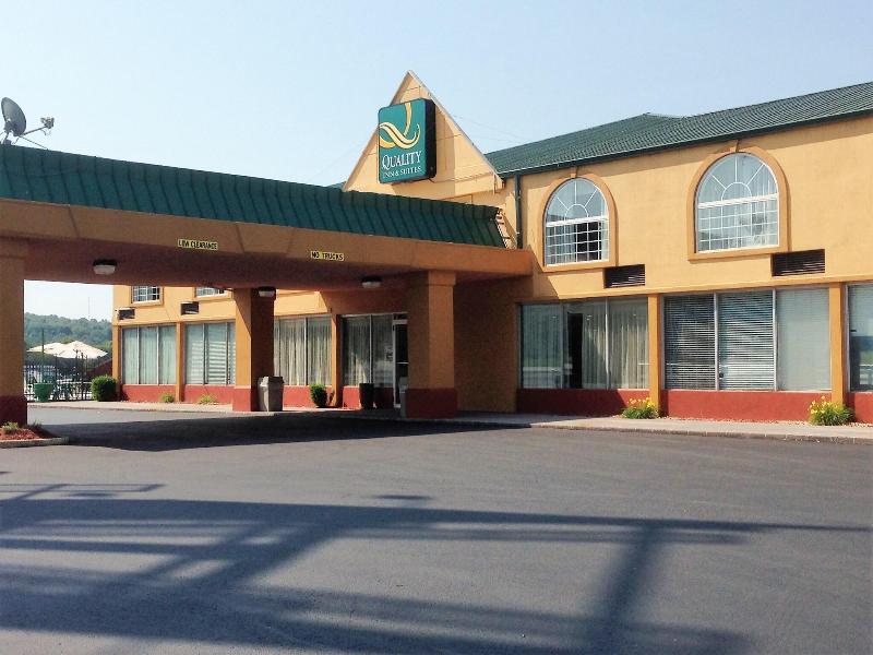 Quality Inn & Suites Horse Cave Area image