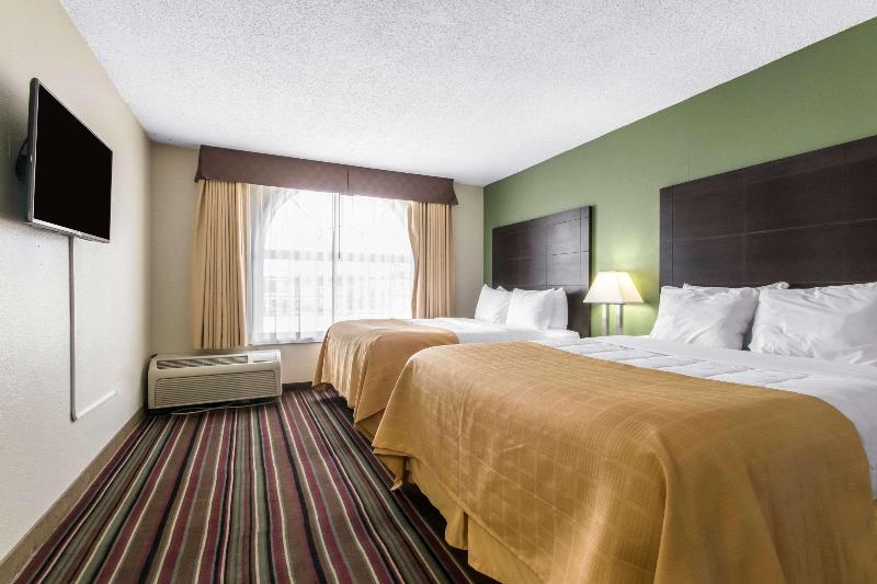 Quality Inn & Suites Horse Cave Area image
