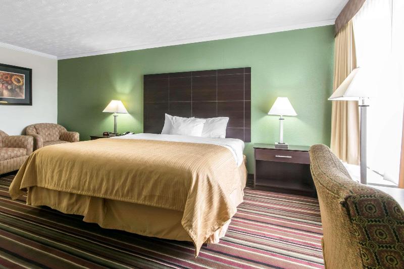 Quality Inn & Suites Horse Cave Area image
