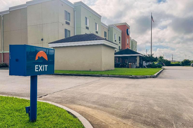 Suburban Extended Stay Hotel Donaldsonville image