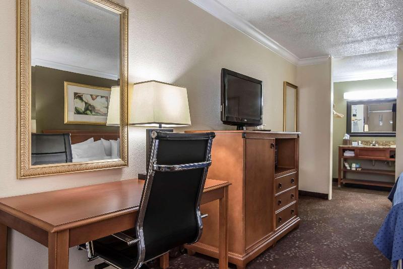Clarion Inn Morgan City image