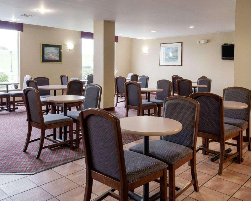 Rodeway Inn image 6