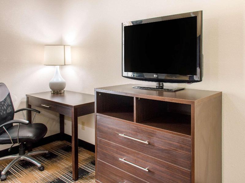Quality Inn Pooler  Savannah I95 image