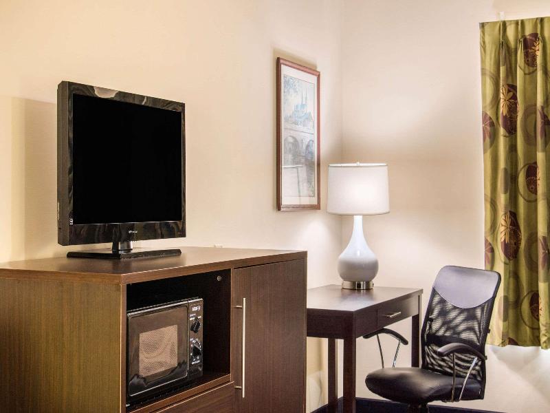 Quality Inn Pooler  Savannah I95 image