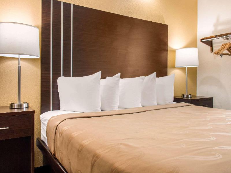 Quality Inn Pooler  Savannah I95 image