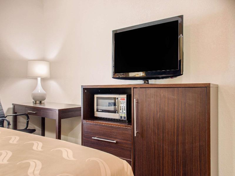 Quality Inn Pooler  Savannah I95 image