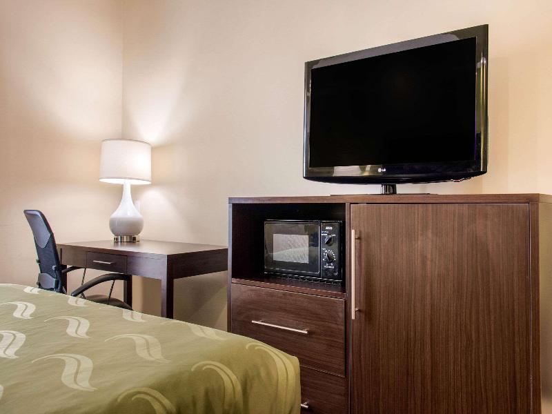 Quality Inn Pooler  Savannah I95 image