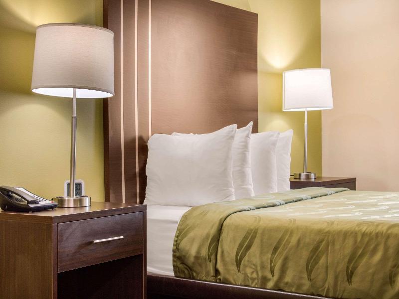 Quality Inn Pooler  Savannah I95 image