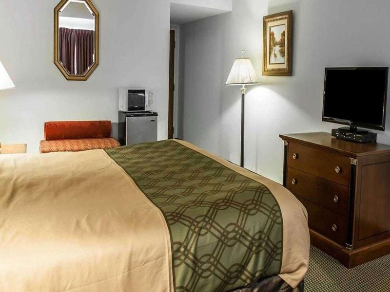 Econo Lodge Rockville image 5