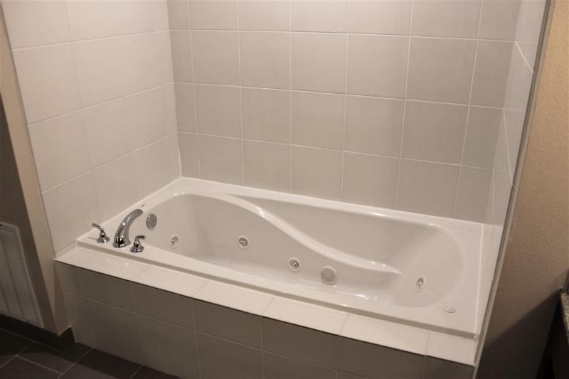 Comfort Suites Dodge City image