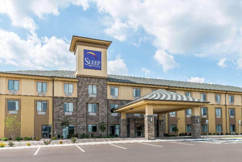 Sleep Inn & Suites Cumberland-Lavale image