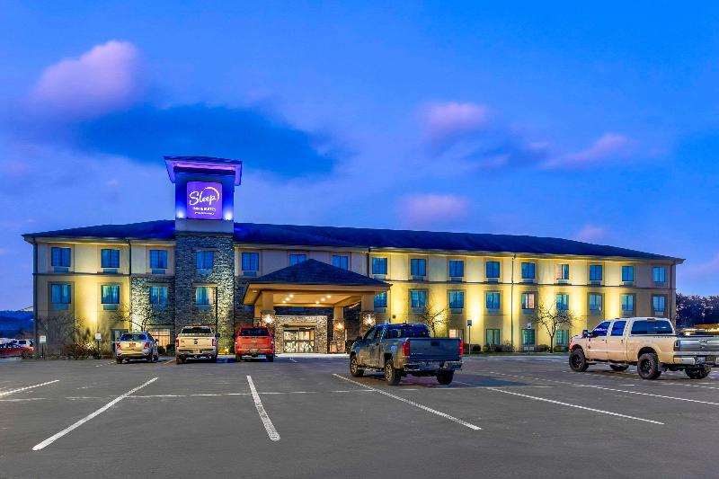 Sleep Inn & Suites Cumberland-Lavale image