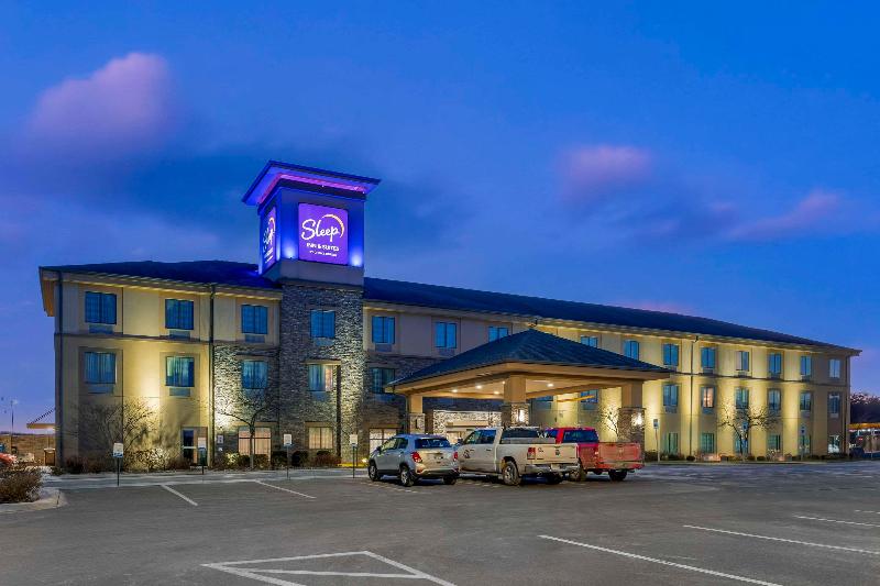 Sleep Inn & Suites Cumberland-Lavale image