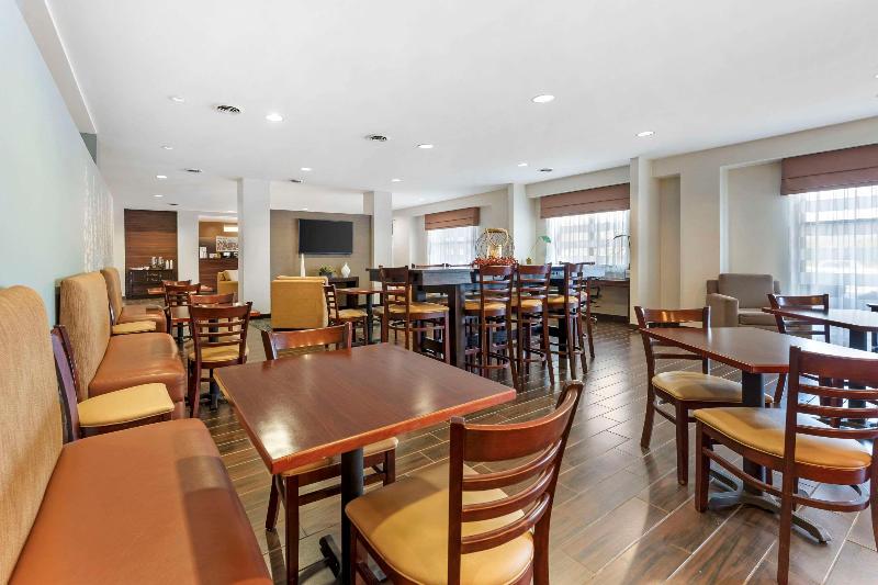 Sleep Inn & Suites Cumberland-Lavale image