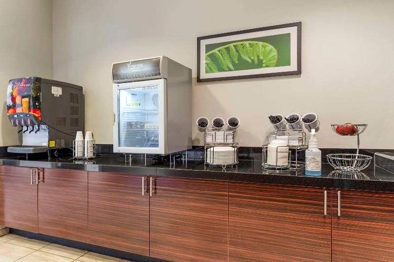 Sleep Inn & Suites Cumberland-Lavale image